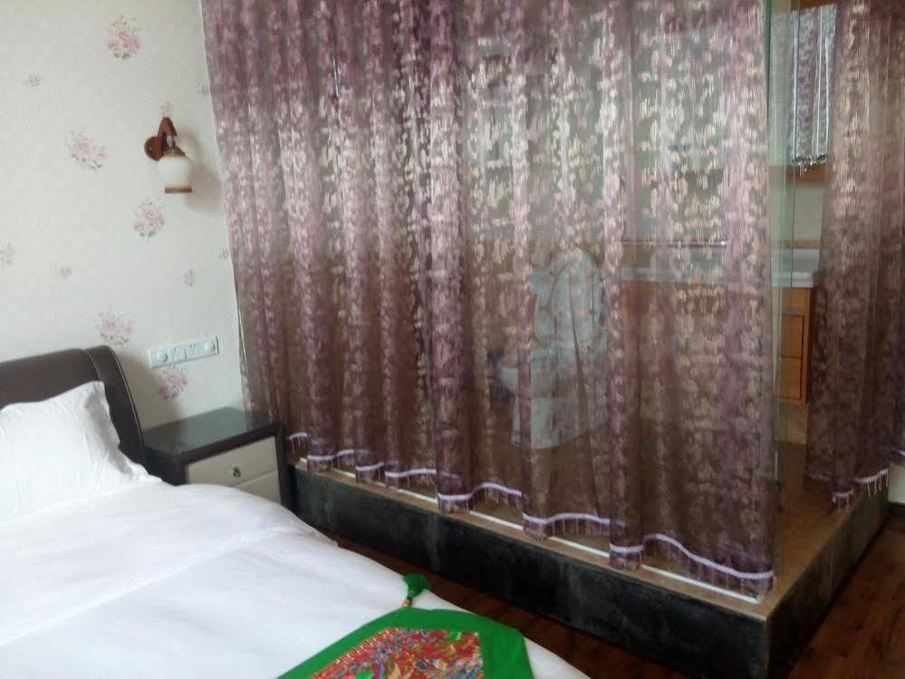 Shuanglang Jinxiangyuan Hotel Dali Shuanglang エクステリア 写真